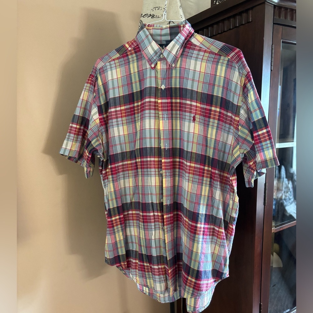 3 different mens shirts. Comes from a clean, smoke free home. 👕